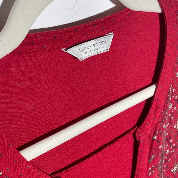 Adorable Lucky Brand Burgundy Button Down Long Sleeve with Blue Floral Stripe - Picture 3 of 4